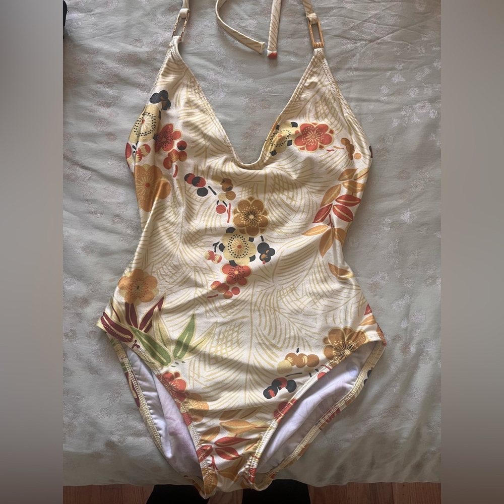 Vintage Anne Klein Beige and Cream Top